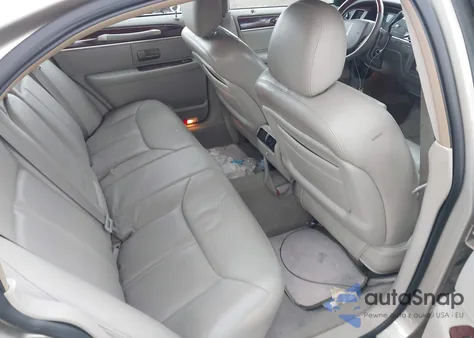 2005 Lincoln Town Car Signature Limited из США, поврежденный, VIN 1LNHM82W45Y625965